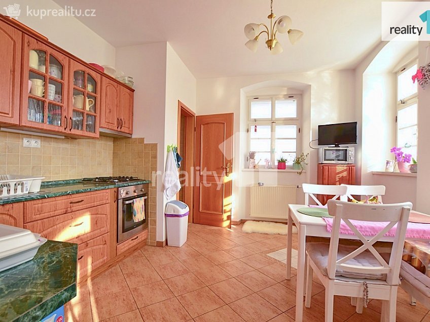 Pronájem bytu 2+1 65 m^2 Barvířská, Liberec 