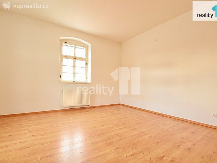 Pronájem bytu 2+1 65 m^2 Barvířská, Liberec 