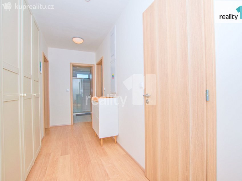 Pronájem bytu 2+kk 57 m^2 Kladenská, Liberec 