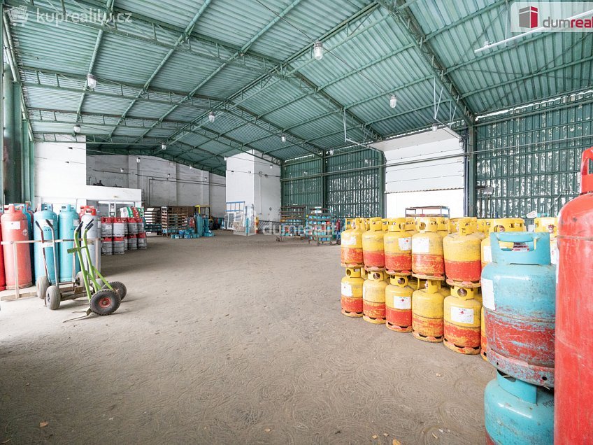 Prodej  skladu 850 m^2 Václavská, Jindřichův Hradec 