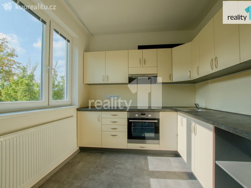 Pronájem bytu 2+1 52 m^2 Skalní, Liberec 