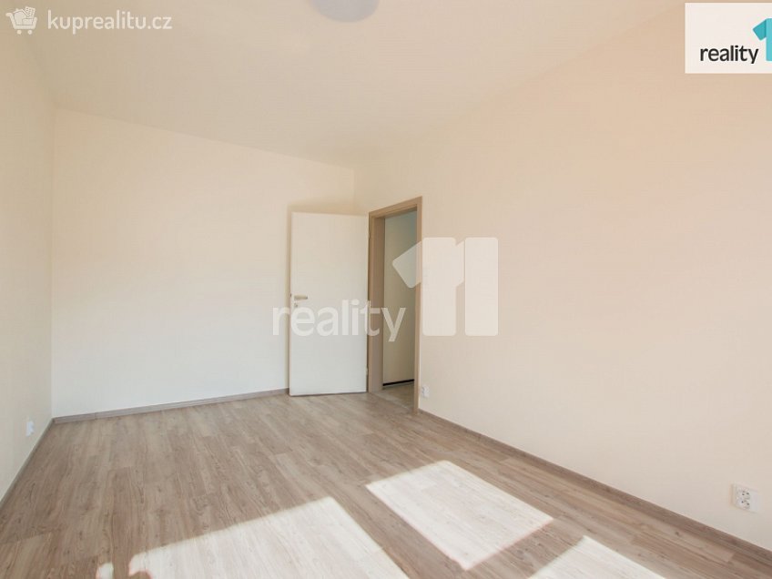 Pronájem bytu 2+1 52 m^2 Skalní, Liberec 