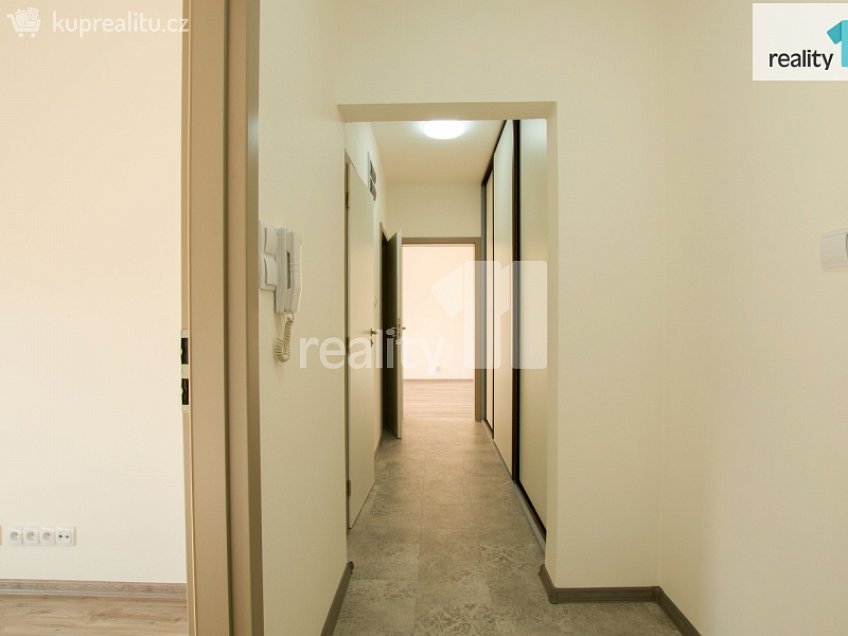 Pronájem bytu 2+1 52 m^2 Skalní, Liberec 