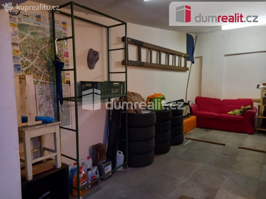 Pronájem  garáže 22 m^2 Boženy Němcové, Frýdek-Místek 