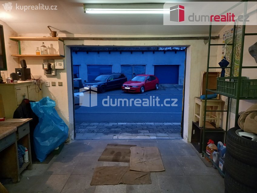 Pronájem  garáže 22 m^2 Boženy Němcové, Frýdek-Místek 