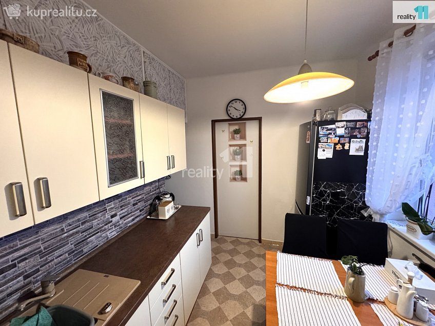 Prodej bytu 3+1 62 m^2 Krásnostudenecká, Děčín 