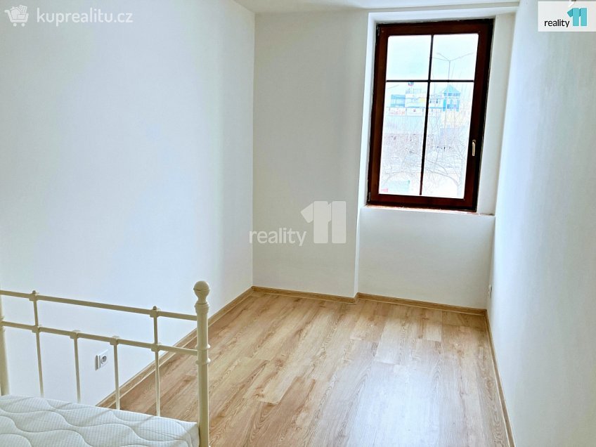 Pronájem bytu 3+1 65 m^2 Lochotínská, Plzeň 