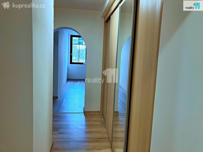 Pronájem bytu 3+1 65 m^2 Lochotínská, Plzeň 