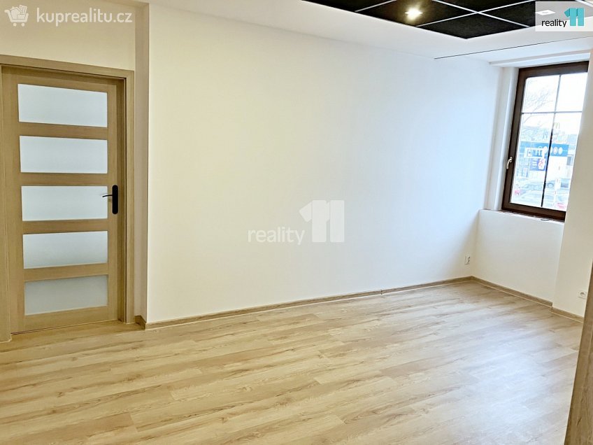 Pronájem bytu 3+1 65 m^2 Lochotínská, Plzeň 