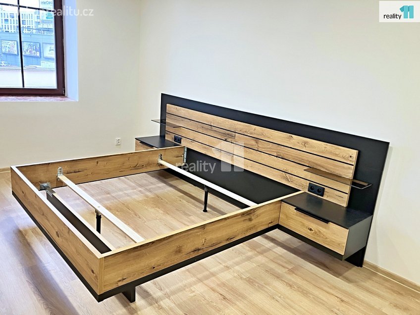 Pronájem bytu 3+1 65 m^2 Lochotínská, Plzeň 