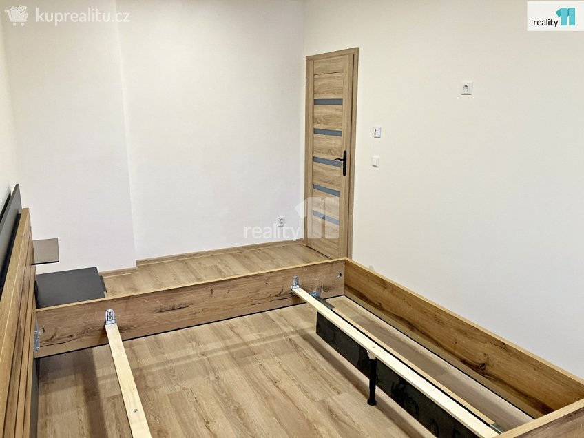 Pronájem bytu 3+1 65 m^2 Lochotínská, Plzeň 