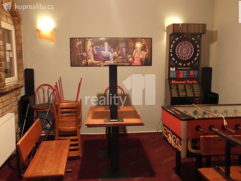 Pronájem  obchodních prostor 280 m^2 Svazácká, Ostrava 