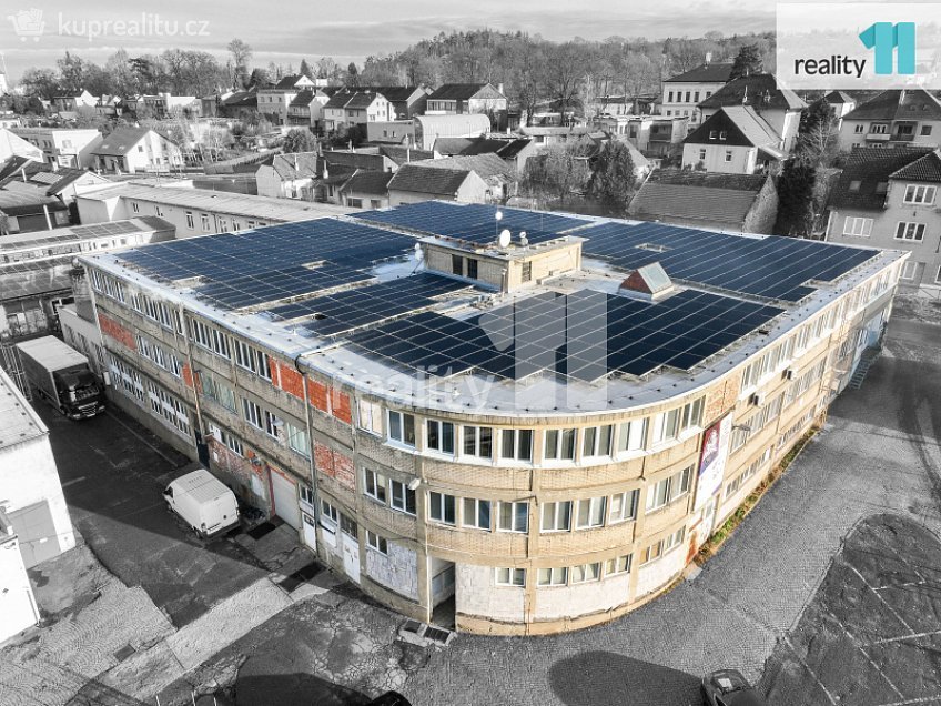 Pronájem  výrobních prostor 556 m^2 2. května, Napajedla 