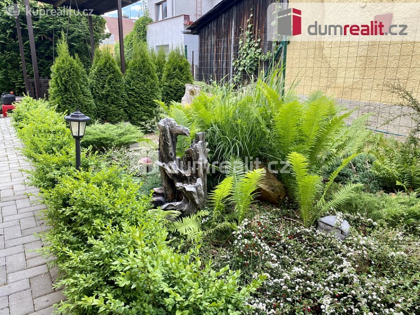 Pronájem bytu 2+kk 40 m^2 třída Vítězství, Mariánské Lázně 