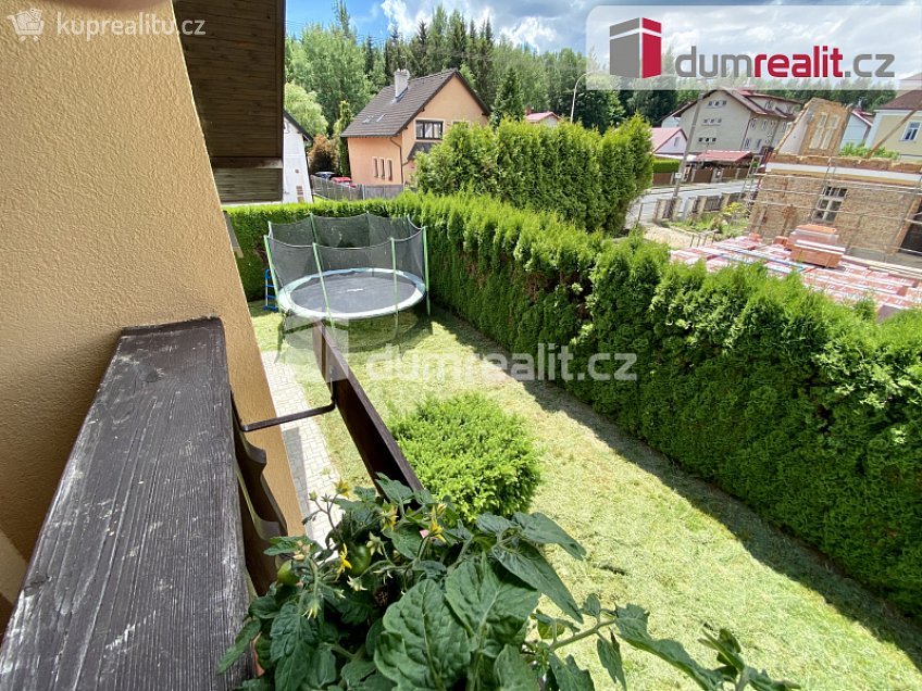 Pronájem bytu 2+kk 40 m^2 třída Vítězství, Mariánské Lázně 