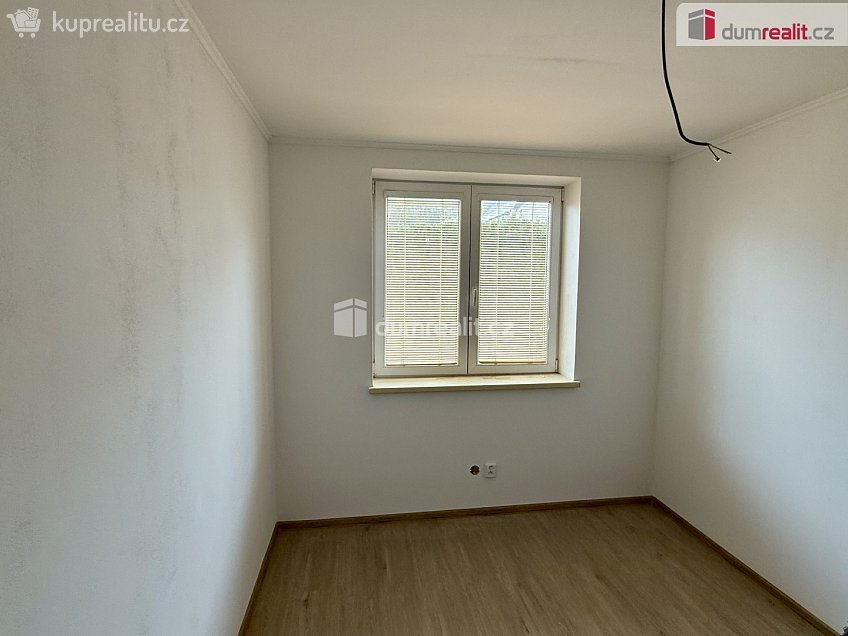 Pronájem bytu 2+kk 40 m^2 třída Vítězství, Mariánské Lázně 