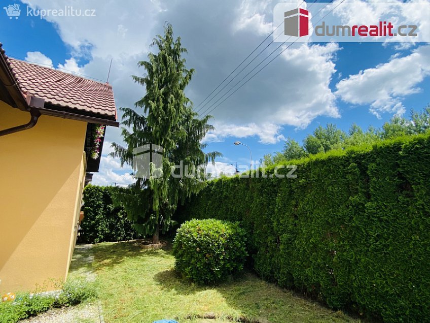 Pronájem bytu 2+kk 40 m^2 třída Vítězství, Mariánské Lázně 