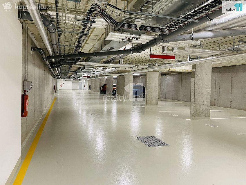 Prodej bytu 2+kk 113 m^2 Azzoniho, Praha 10 