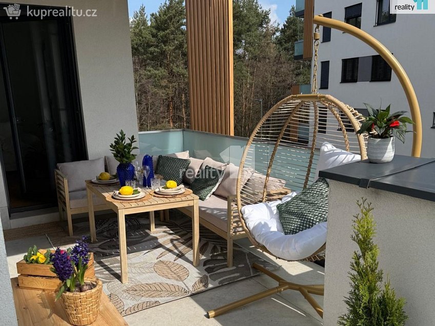 Prodej bytu 2+kk 113 m^2 Azzoniho, Praha 10 