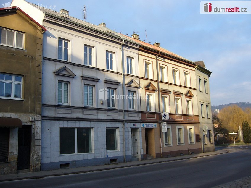 Pronájem  obchodních prostor 70 m^2 Litoměřická, Děčín 