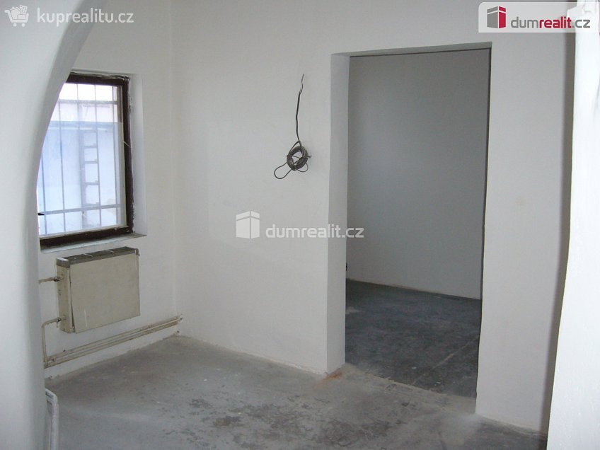 Pronájem  obchodních prostor 70 m^2 Litoměřická, Děčín 