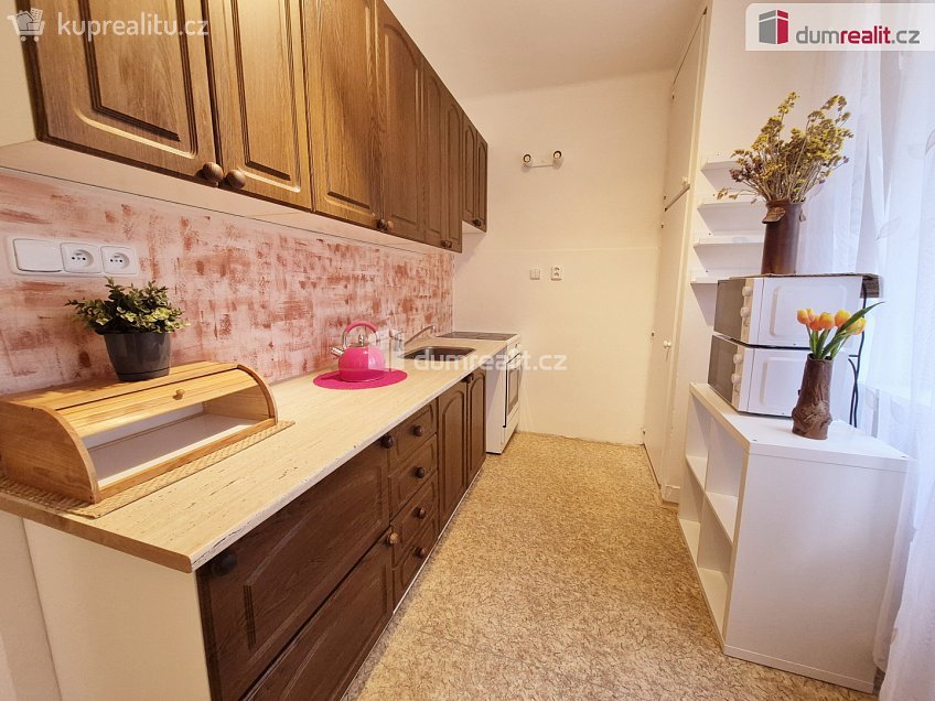 Pronájem bytu 2+kk 49 m^2 Na Urbance, Roudnice nad Labem 