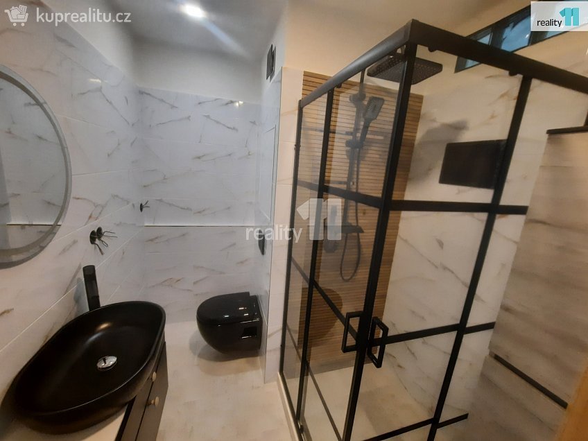 Pronájem bytu 1+kk 30 m^2 Svojsíkova, Nový Bor 