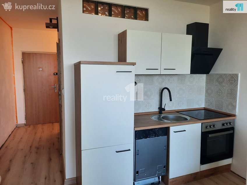 Pronájem bytu 1+kk 30 m^2 Svojsíkova, Nový Bor 