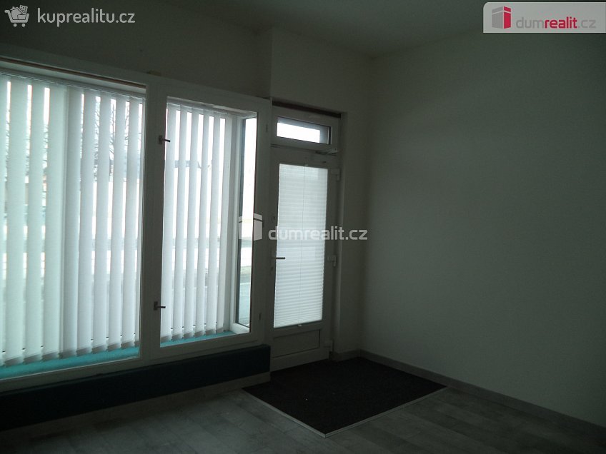 Pronájem  obchodních prostor 48 m^2 Ruská, Ostrava 