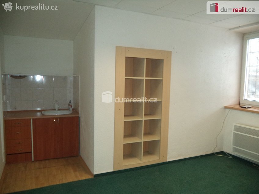 Pronájem  obchodních prostor 48 m^2 Ruská, Ostrava 