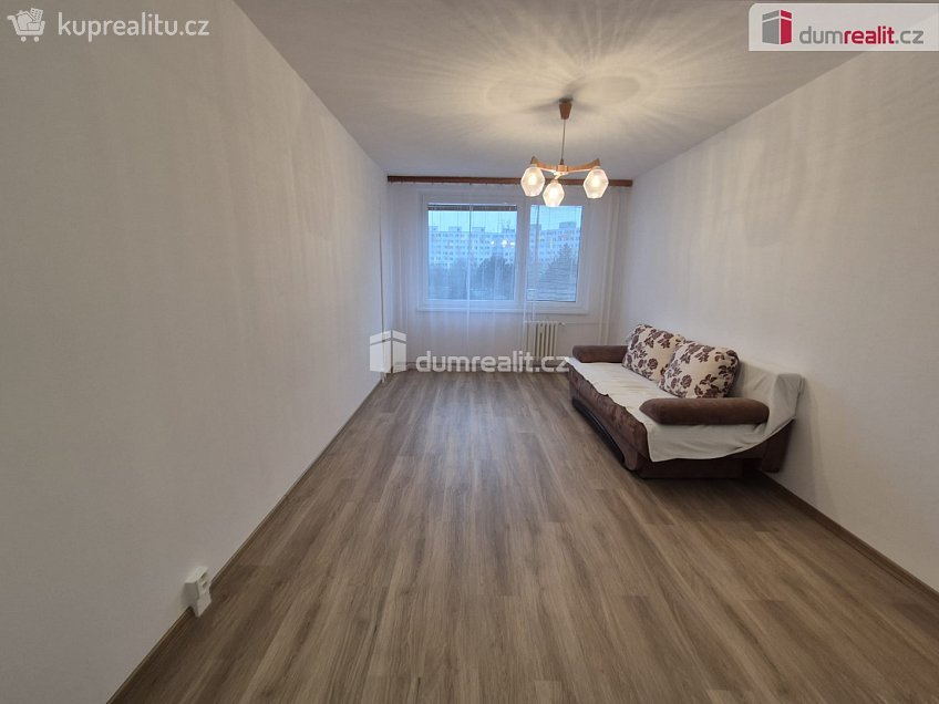 Pronájem bytu 2+kk 44 m^2 Archeologická, Praha 13 