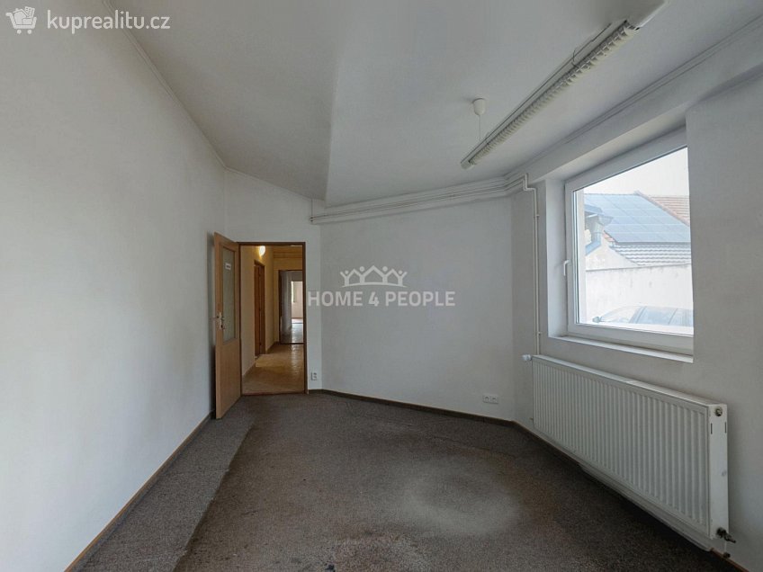 Pronájem  výrobních prostor 985 m^2 Žerotínovo nábřeží, Židlochovice 