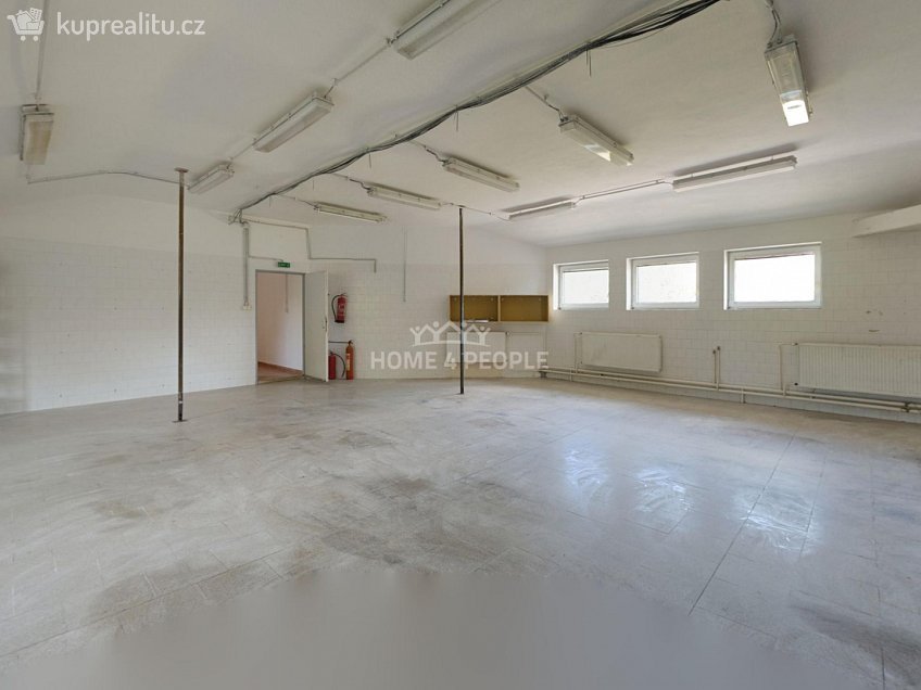 Pronájem  výrobních prostor 985 m^2 Žerotínovo nábřeží, Židlochovice 