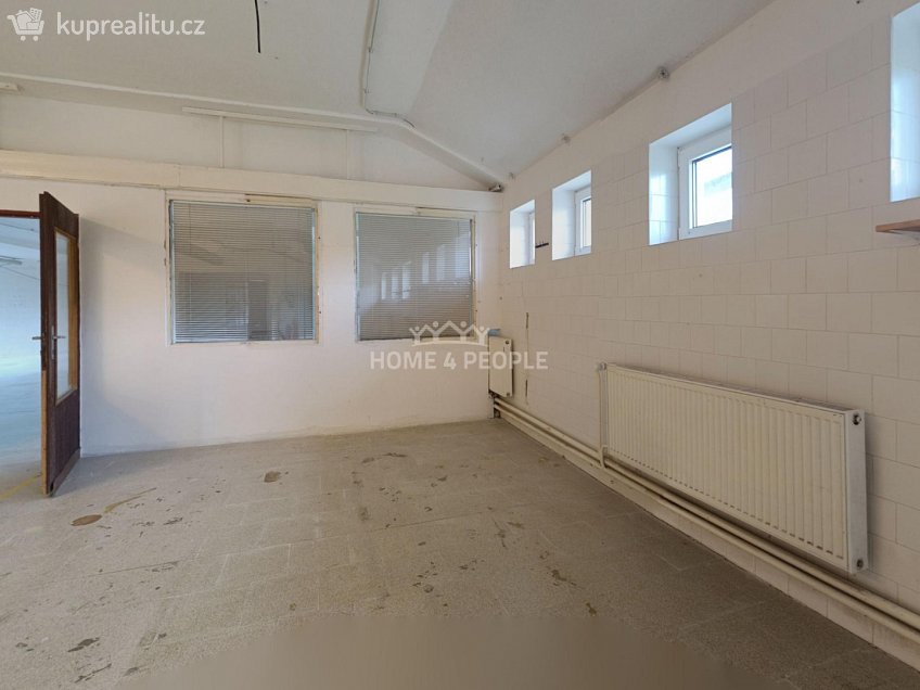 Pronájem  výrobních prostor 985 m^2 Žerotínovo nábřeží, Židlochovice 