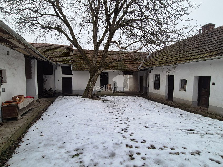 Prodej  rodinného domu 110 m^2 Černíkova, Bojkovice 