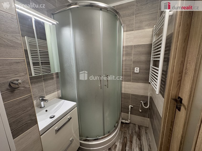 Pronájem bytu 2+kk 50 m^2 Štechova, Kladno 