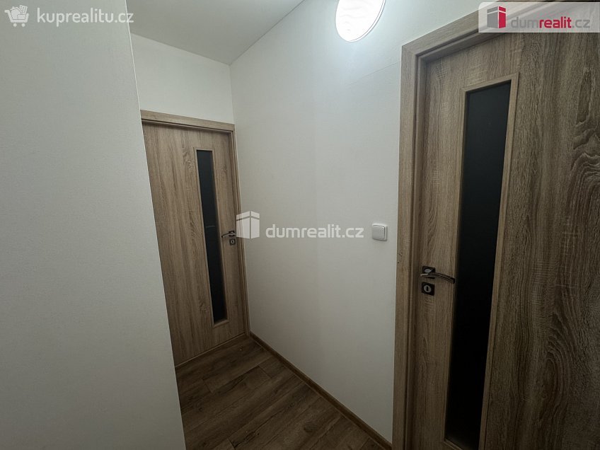 Pronájem bytu 2+kk 50 m^2 Štechova, Kladno 