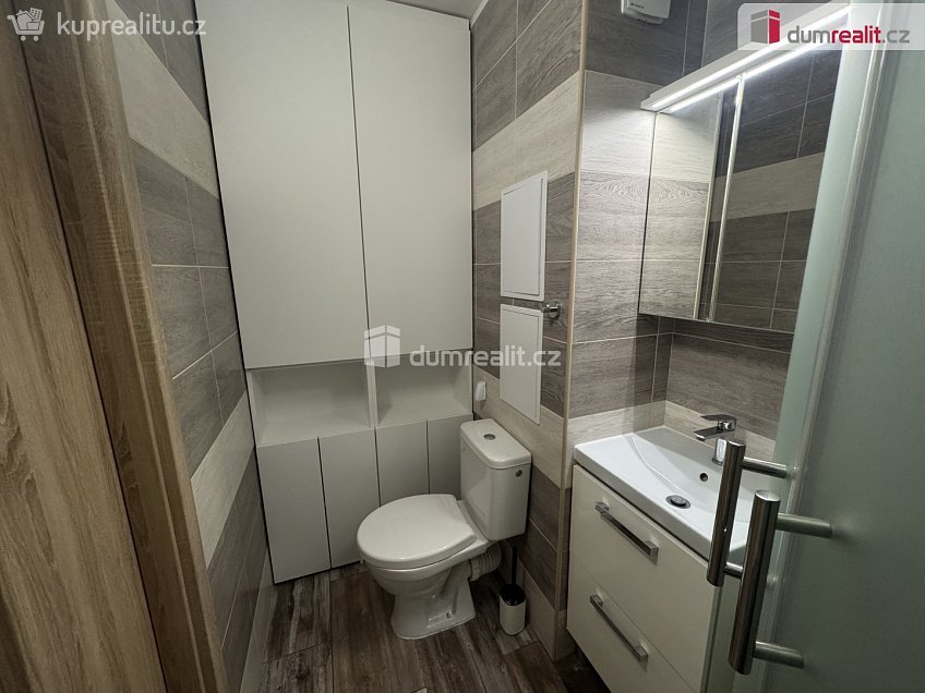 Pronájem bytu 2+kk 50 m^2 Štechova, Kladno 