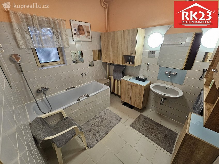 Prodej  obchodních prostor 941 m^2 Hlavní třída 613, Mariánské Lázně 