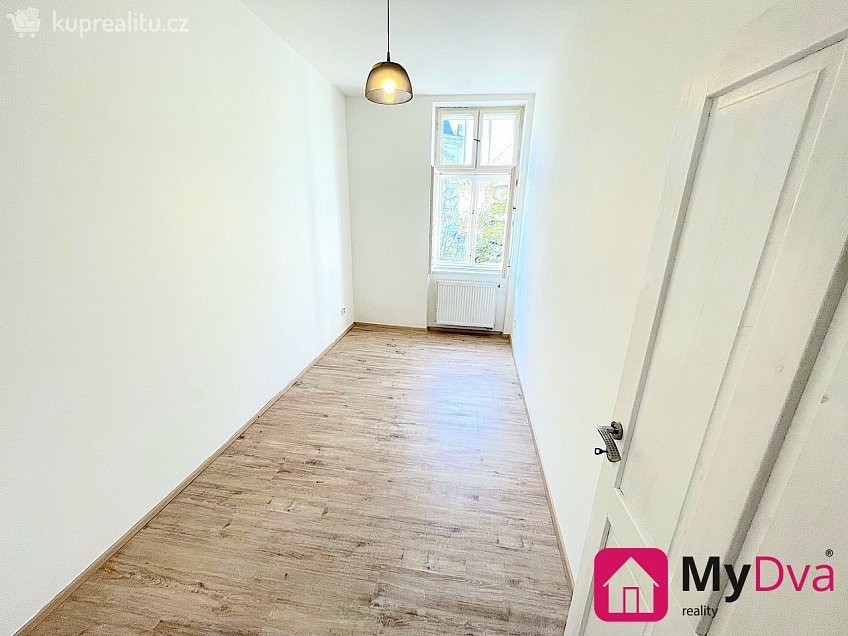 Pronájem bytu 3+kk 55 m^2 Lužická, Znojmo 