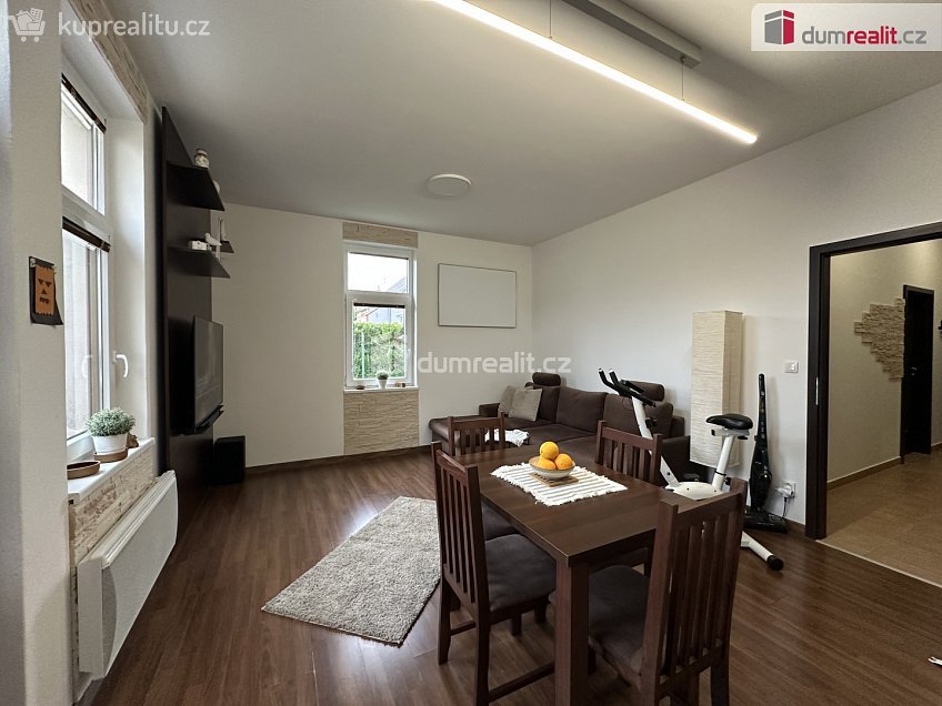 Pronájem bytu 2+kk 50 m^2 Gen. Šimka, Břeclav 