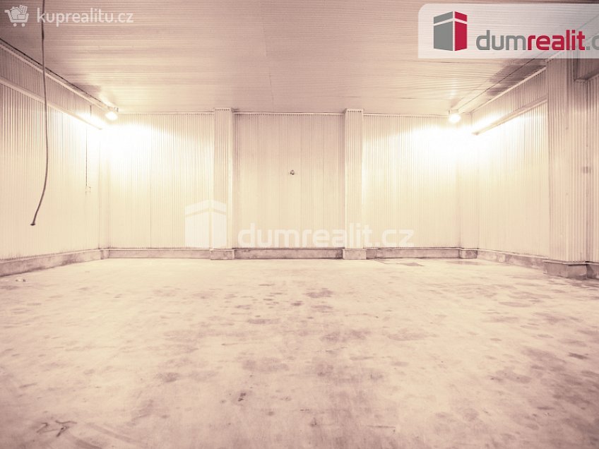 Pronájem  skladu 1582 m^2 Netolická, Lhenice 