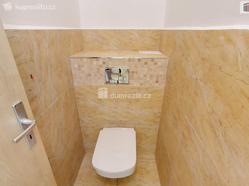 Pronájem bytu 2+1 76 m^2 Dolní náměstí, Opava 