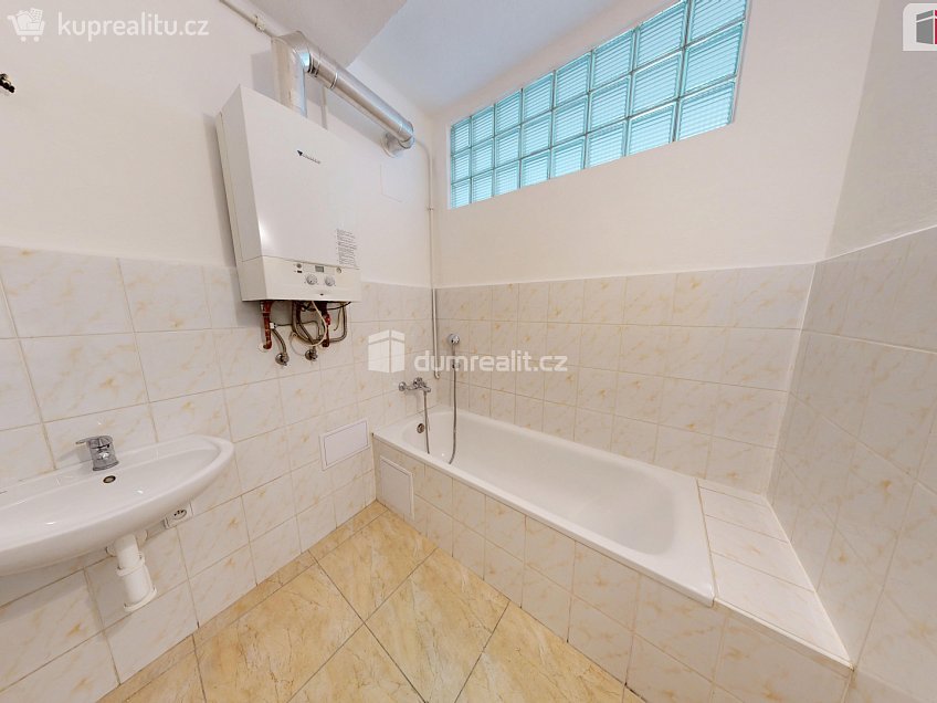 Pronájem bytu 2+1 76 m^2 Dolní náměstí, Opava 