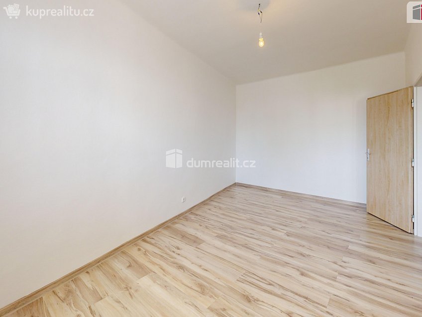 Pronájem bytu 2+1 76 m^2 Dolní náměstí, Opava 