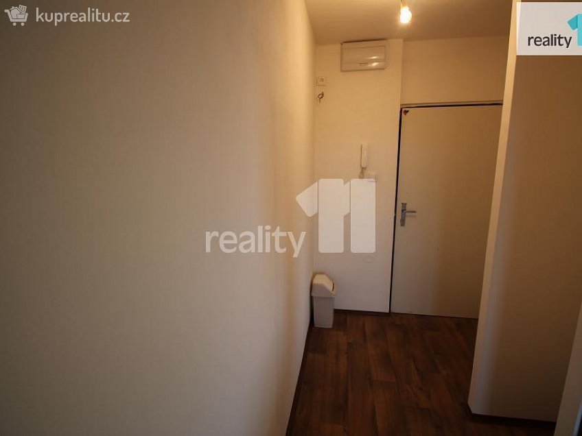 Pronájem bytu 1+1 26 m^2 Heroutova, Česká Lípa 