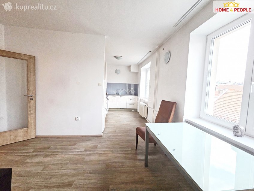 Pronájem bytu 3+kk 71 m^2 Křídlovická, Brno 