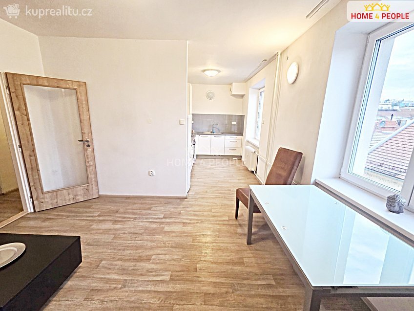 Pronájem bytu 3+kk 71 m^2 Křídlovická, Brno 