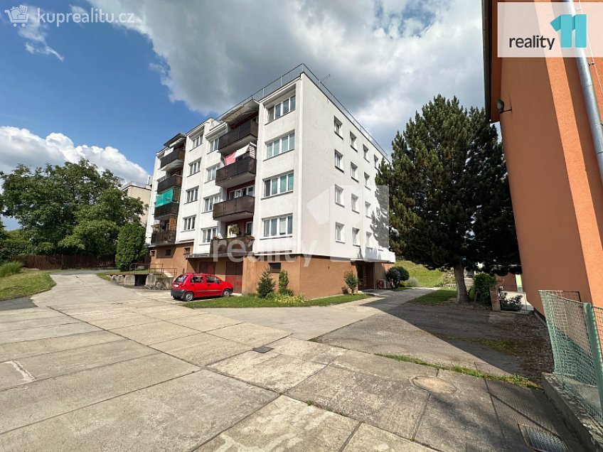 Pronájem bytu 3+1 84 m^2 Komenského, Napajedla 