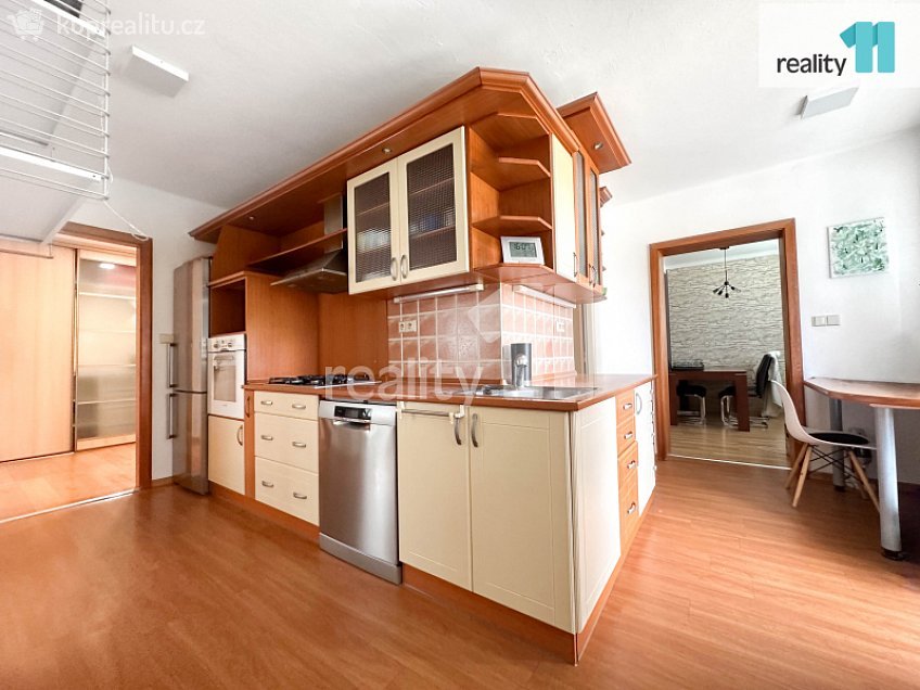 Pronájem bytu 3+1 84 m^2 Komenského, Napajedla 